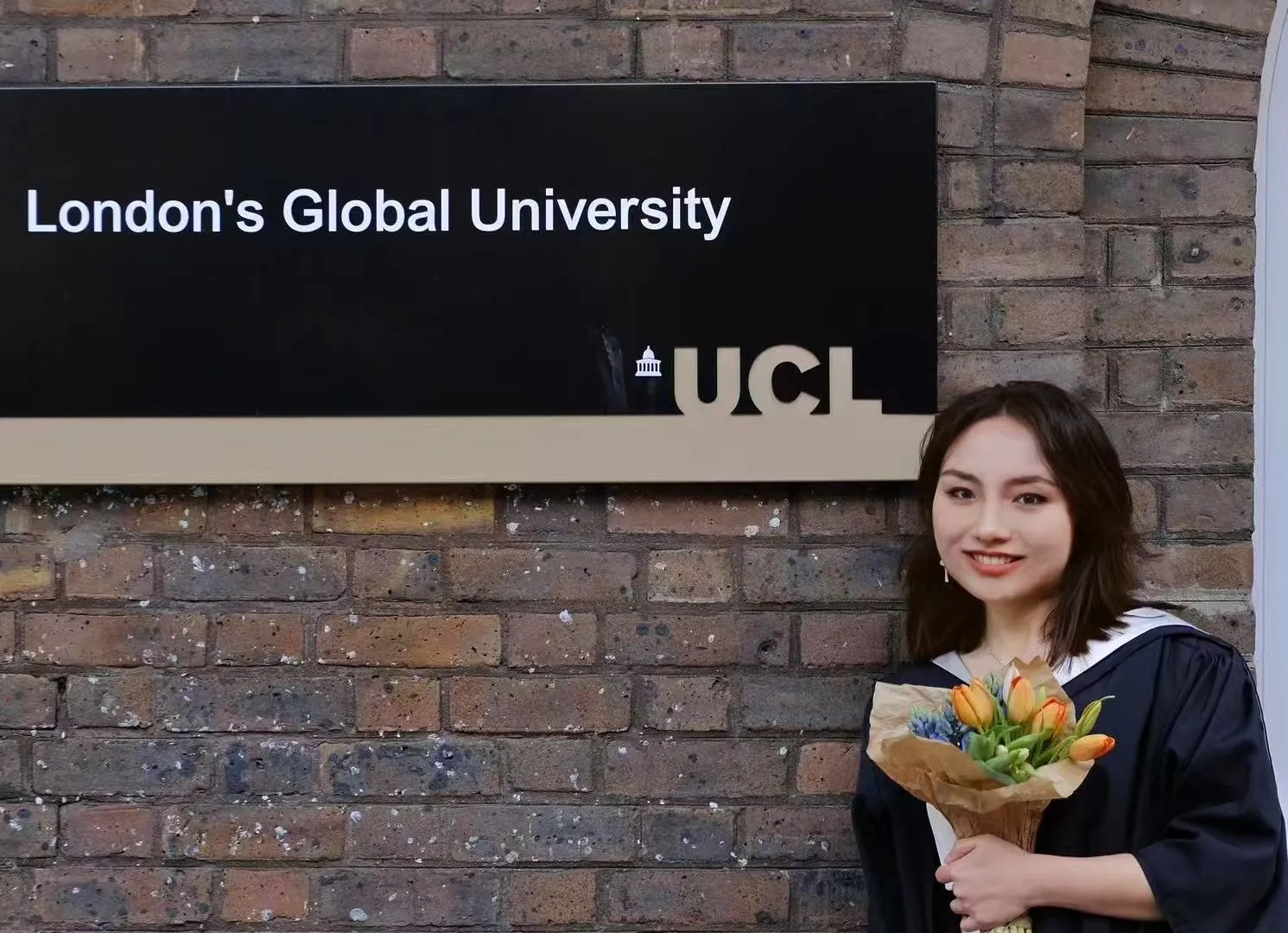 Raina Wang at University College London graduation